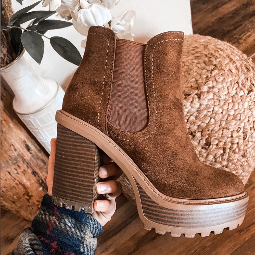 Fall Suede Boots